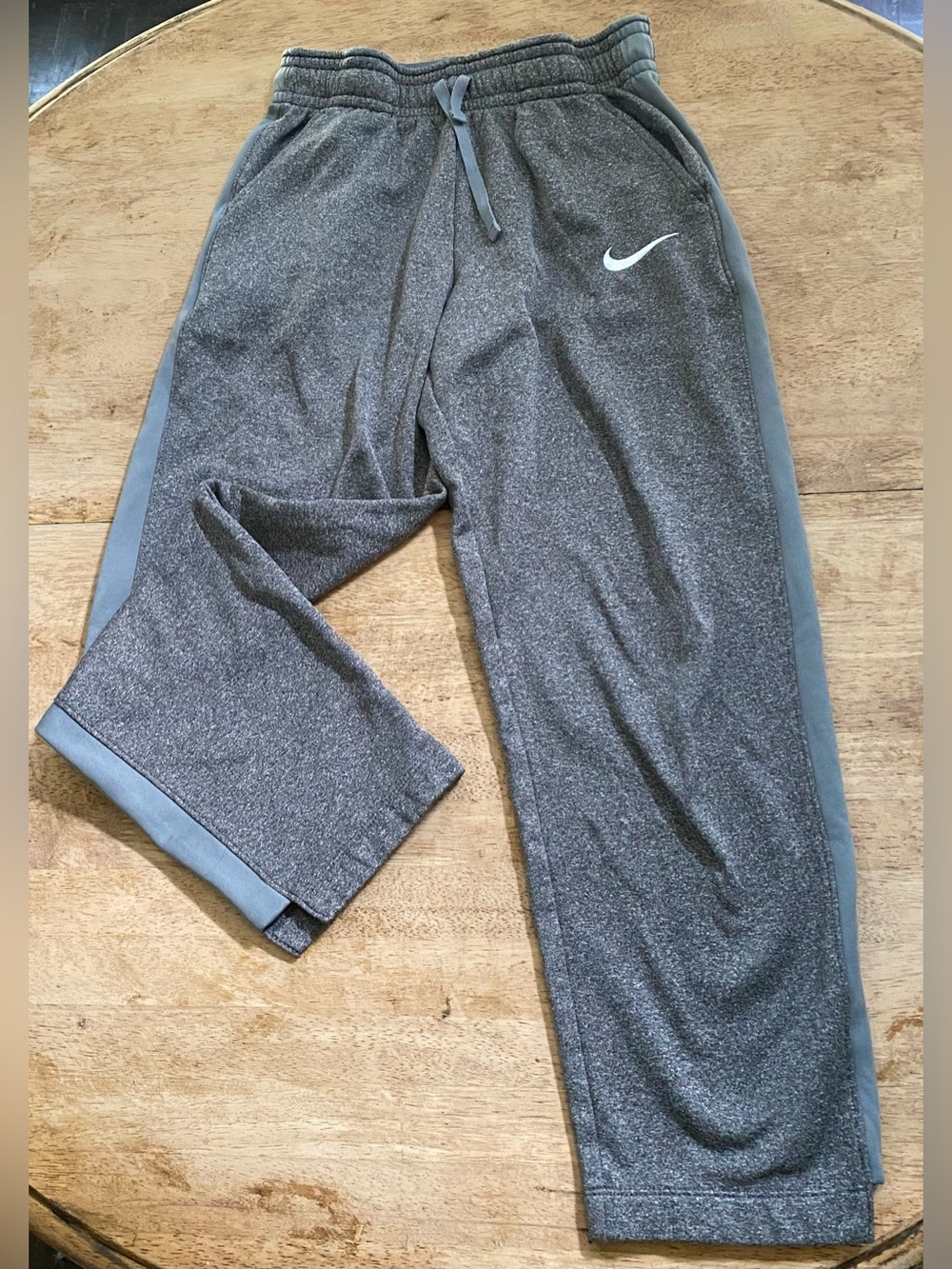 Nike Therma Girls’ Sz L Carbon Heather Open Hem Loose Fit Athletic Pants